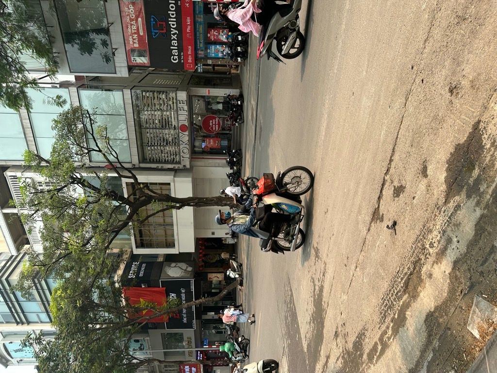 Bán nhà Thái Hà - diện tích 32m2 5 tầng - Siêu phẩm mặt ngõ - giá 10,8 tỷ