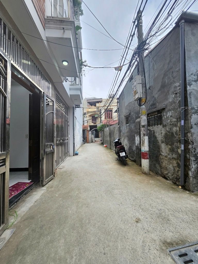 Bán nhà Đại Từ - diện tích 38m2 4 tầng - Nhà đẹp hiếm có - giá 9,3 tỷ