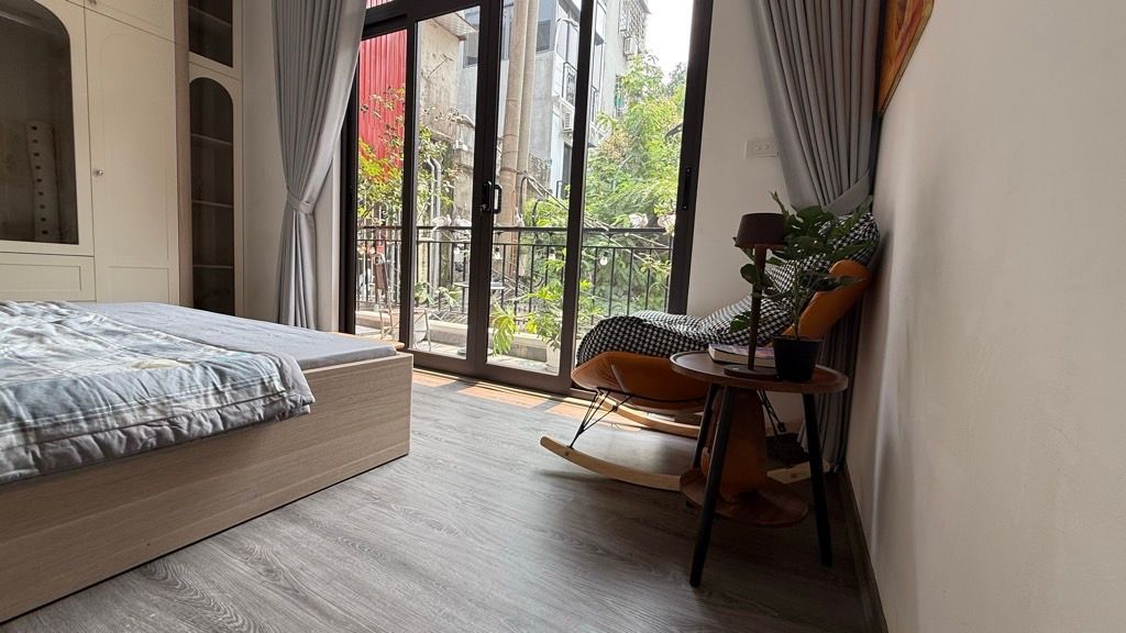 Bán nhà Nguyễn Tuân - diện tích 23m2 5 tầng - Lô góc 2 mặt tiền - giá 11,5 tỷ