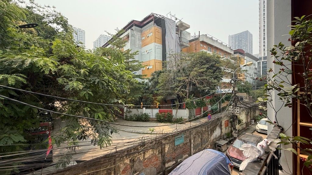 Bán nhà Nguyễn Tuân - diện tích 23m2 5 tầng - Lô góc 2 mặt tiền - giá 11,5 tỷ