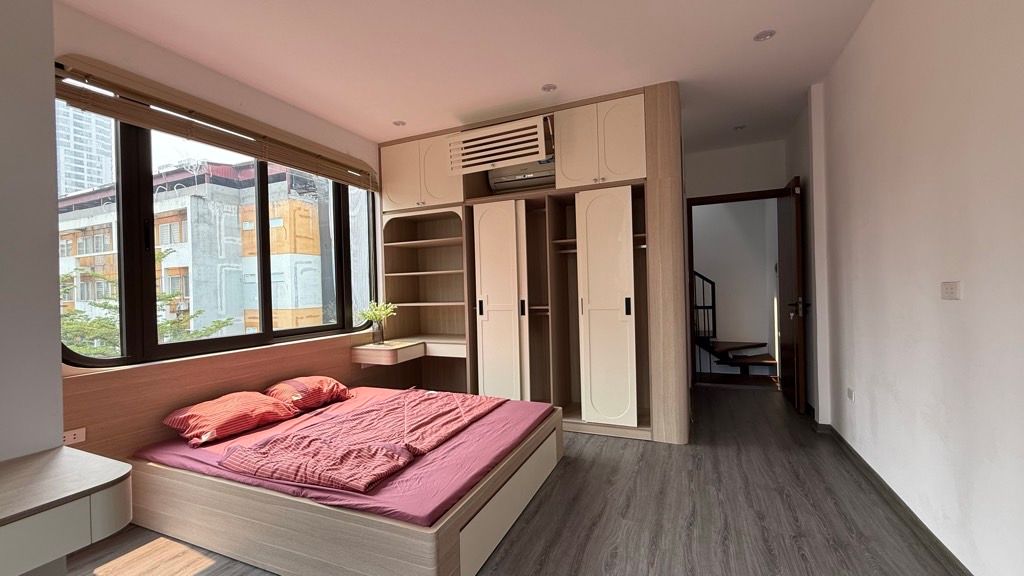 Bán nhà Nguyễn Tuân - diện tích 23m2 5 tầng - Lô góc 2 mặt tiền - giá 11,5 tỷ