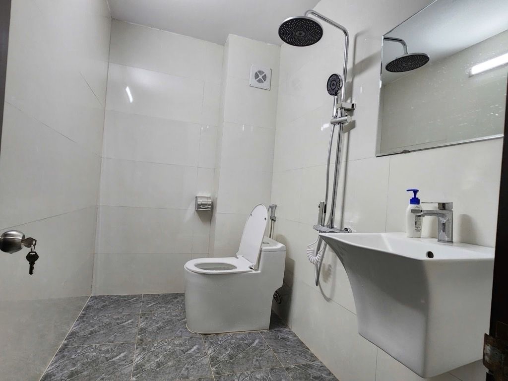 Bán nhà Lương Khánh Thiện - diện tích 44m2 5 tầng - Nhà mới, thiết kế tân cổ điển - giá 15,8 tỷ