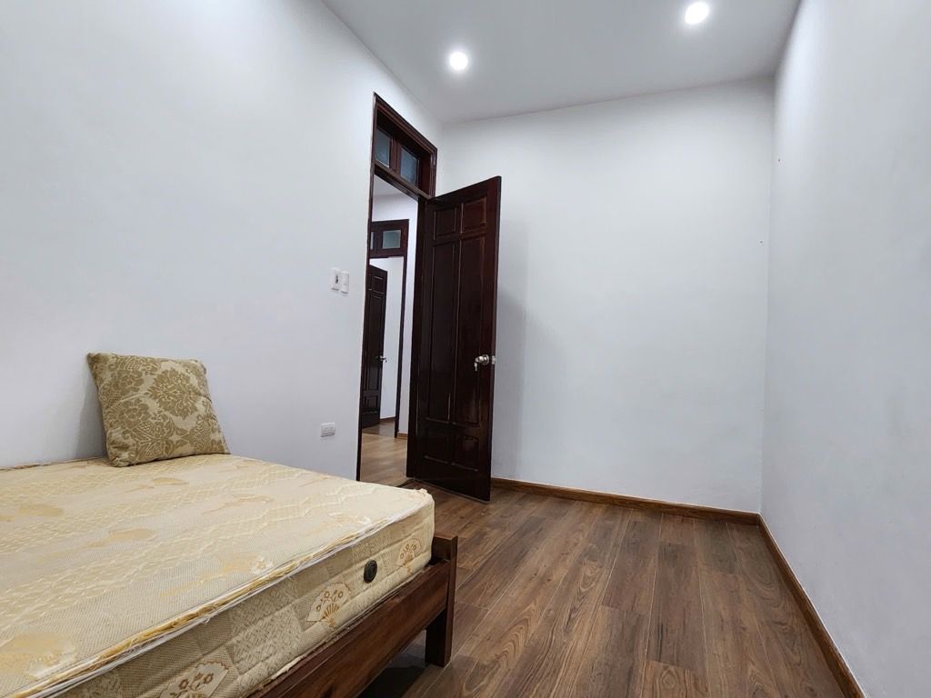 Bán nhà Lương Khánh Thiện - diện tích 44m2 5 tầng - Nhà mới, thiết kế tân cổ điển - giá 15,8 tỷ