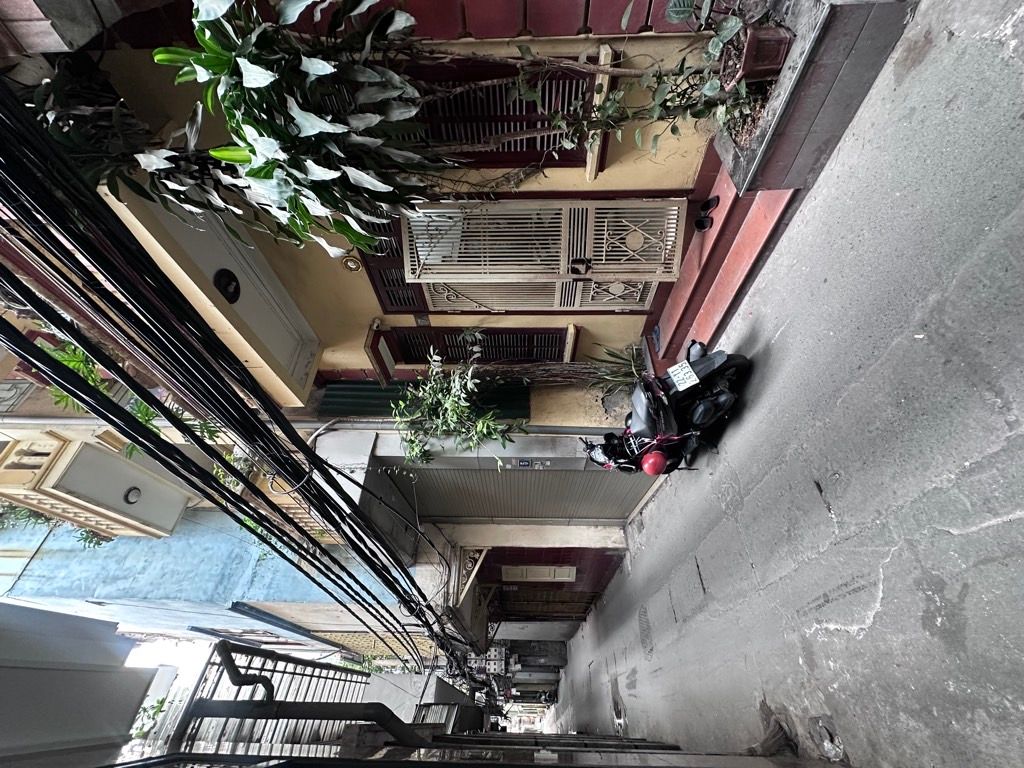 Bán nhà Bạch Đằng - diện tích 41,3m2 4 tầng - Ngõ thông ba gác phóng - giá 9,5 tỷ