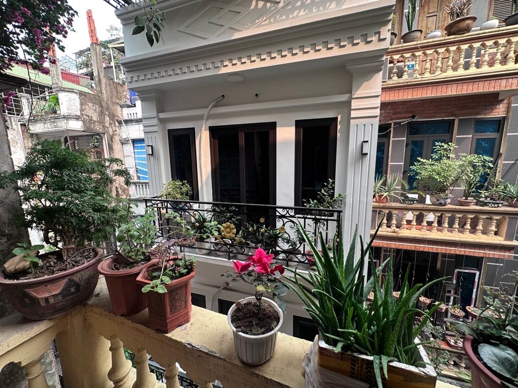 Bán nhà Bạch Đằng - diện tích 41,3m2 4 tầng - Ngõ thông ba gác phóng - giá 9,5 tỷ