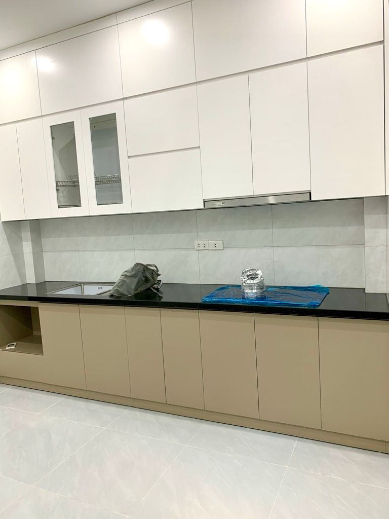 Bán nhà Định Công Thượng - diện tích 38m2 5 tầng - Ô tô đỗ cửa - giá 12,3 tỷ