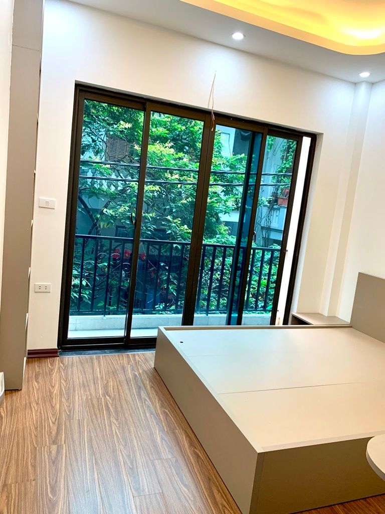 Bán nhà Định Công Thượng - diện tích 38m2 5 tầng - Ô tô đỗ cửa - giá 12,3 tỷ