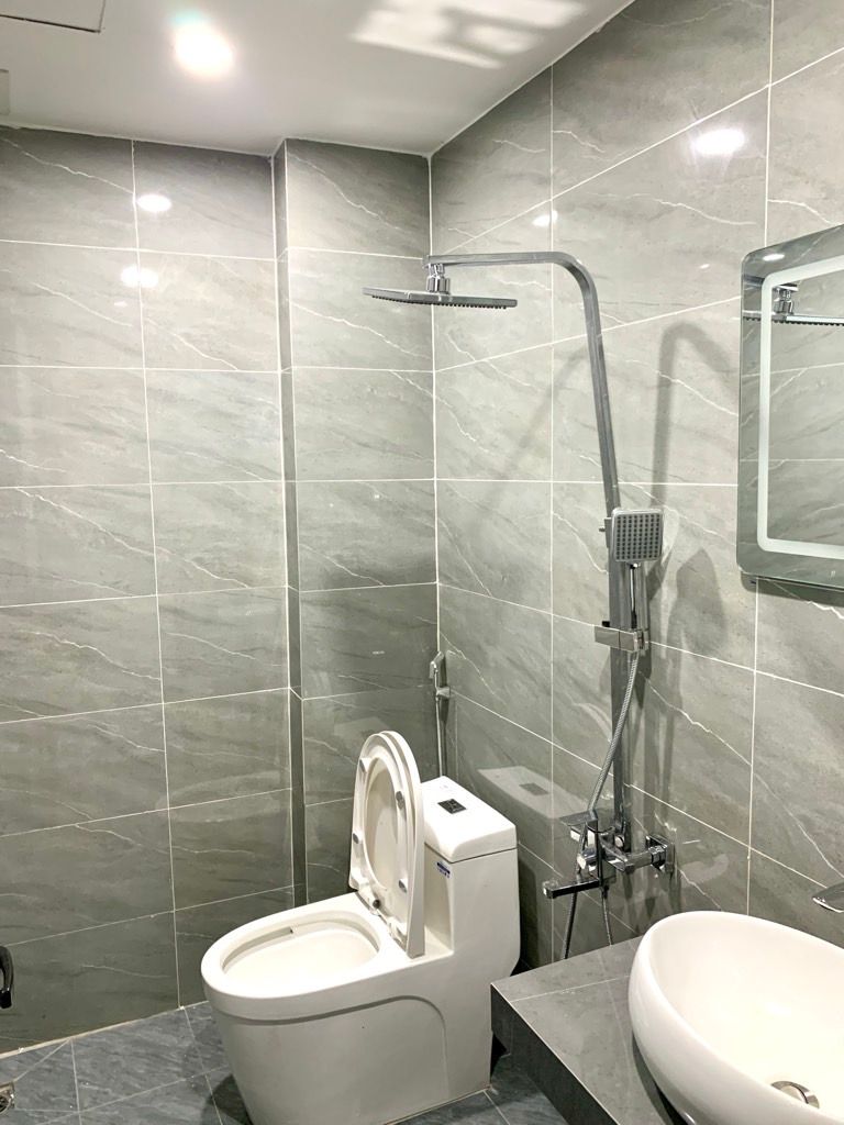 Bán nhà Định Công Thượng - diện tích 38m2 5 tầng - Ô tô đỗ cửa - giá 12,3 tỷ