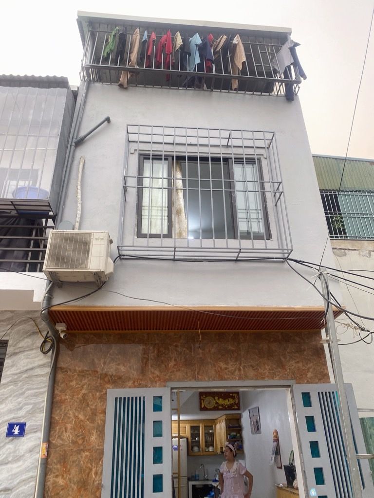 Bán nhà Định Công Thượng - diện tích 25,2m2 3 tầng - Nhà mới, đầy đủ công năng - giá 2,75 tỷ