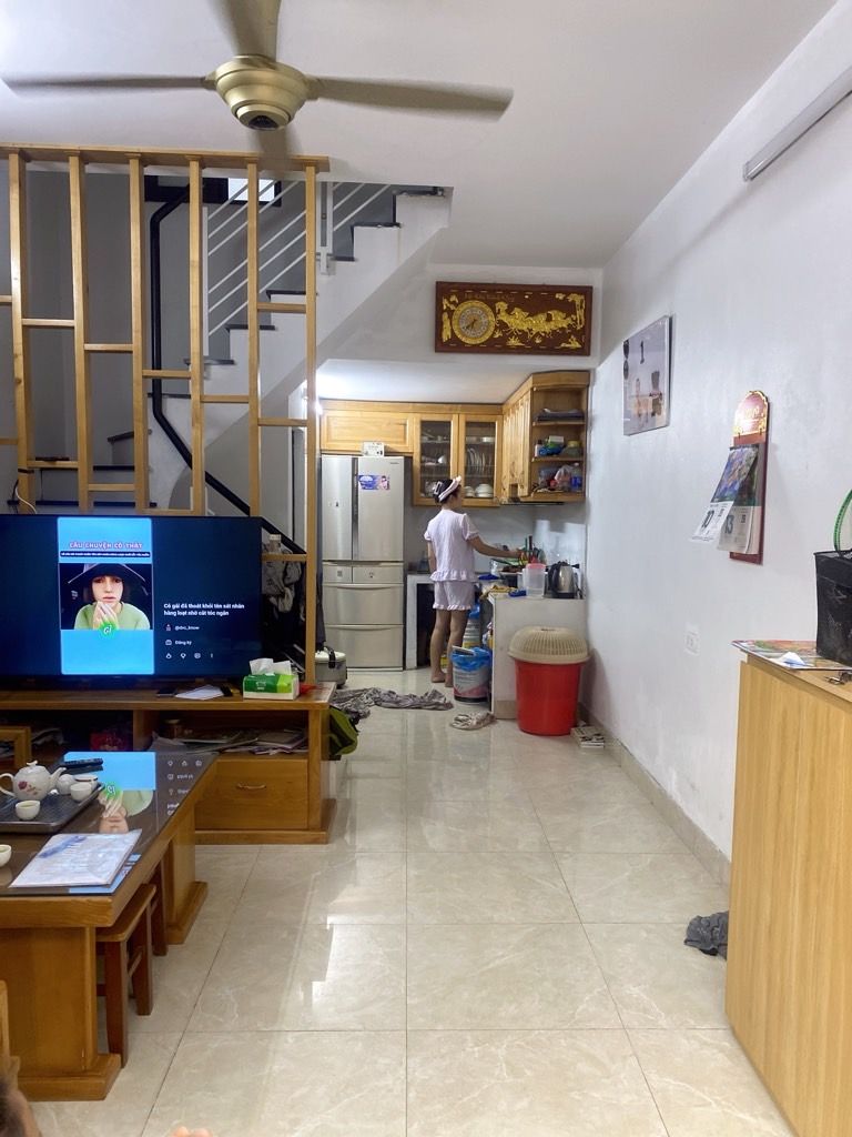 Bán nhà Định Công Thượng - diện tích 25,2m2 3 tầng - Nhà mới, đầy đủ công năng - giá 2,75 tỷ