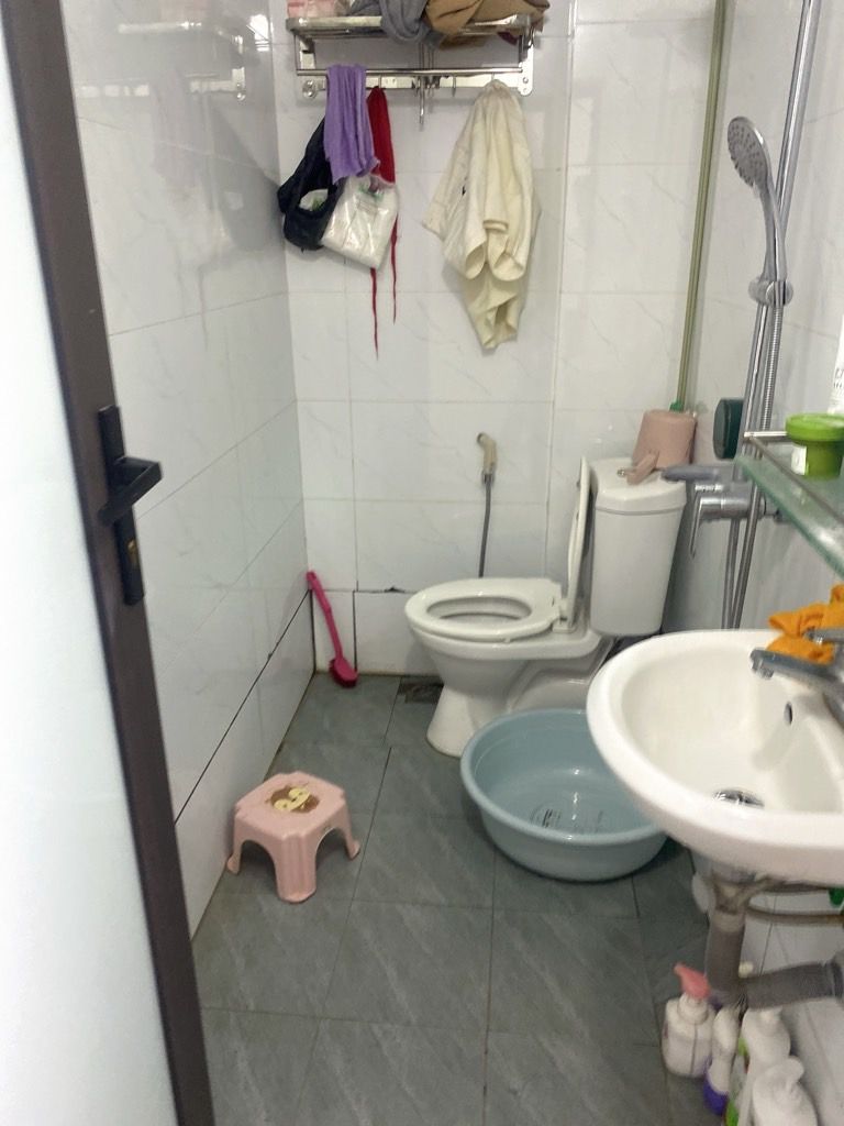 Bán nhà Định Công Thượng - diện tích 25,2m2 3 tầng - Nhà mới, đầy đủ công năng - giá 2,75 tỷ