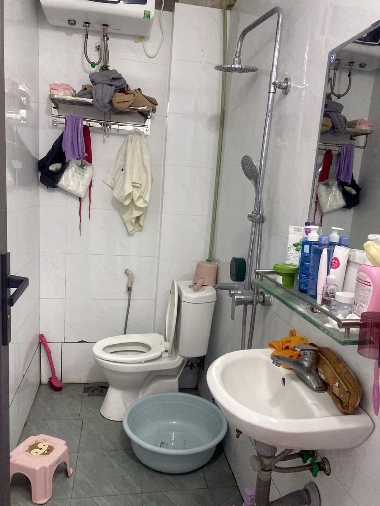 Bán nhà Định Công Thượng - diện tích 25,2m2 3 tầng - Nhà mới, đầy đủ công năng - giá 2,75 tỷ