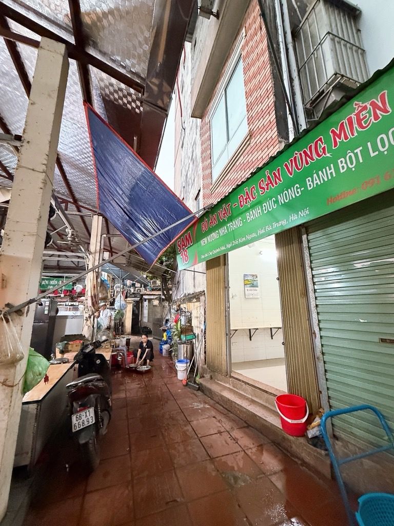 Bán nhà Kim Ngưu - diện tích 14m2 3 tầng - Nhà ngay cổng chợ kinh doanh - giá 1,75 tỷ