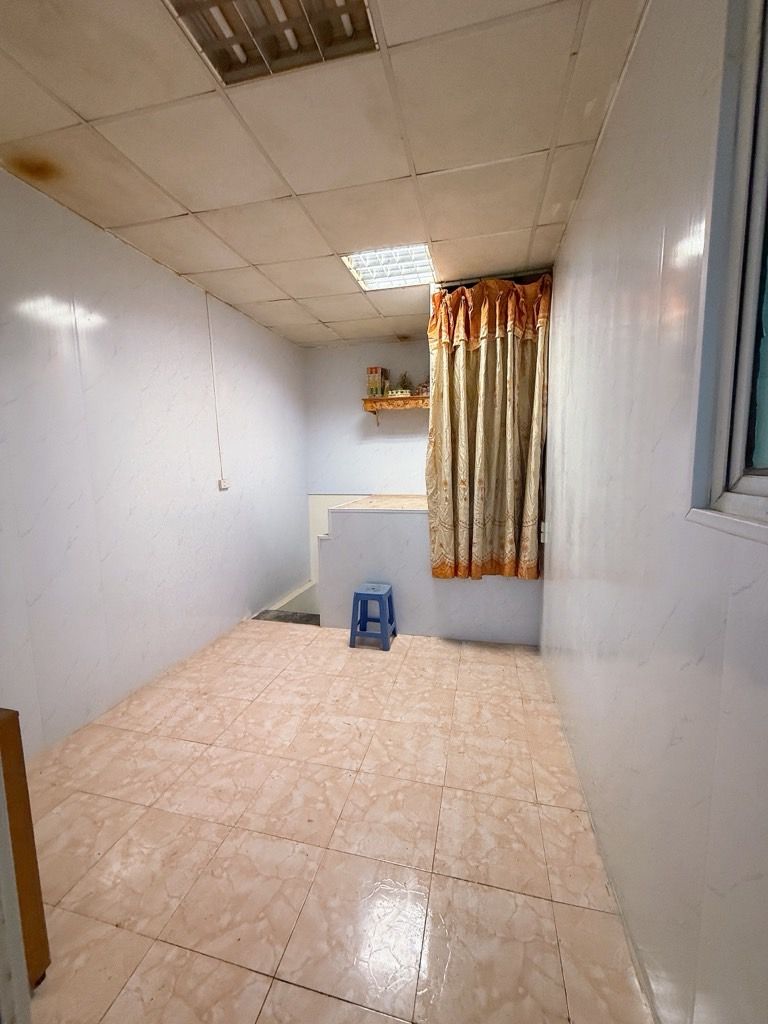 Bán nhà Kim Ngưu - diện tích 14m2 3 tầng - Nhà ngay cổng chợ kinh doanh - giá 1,75 tỷ