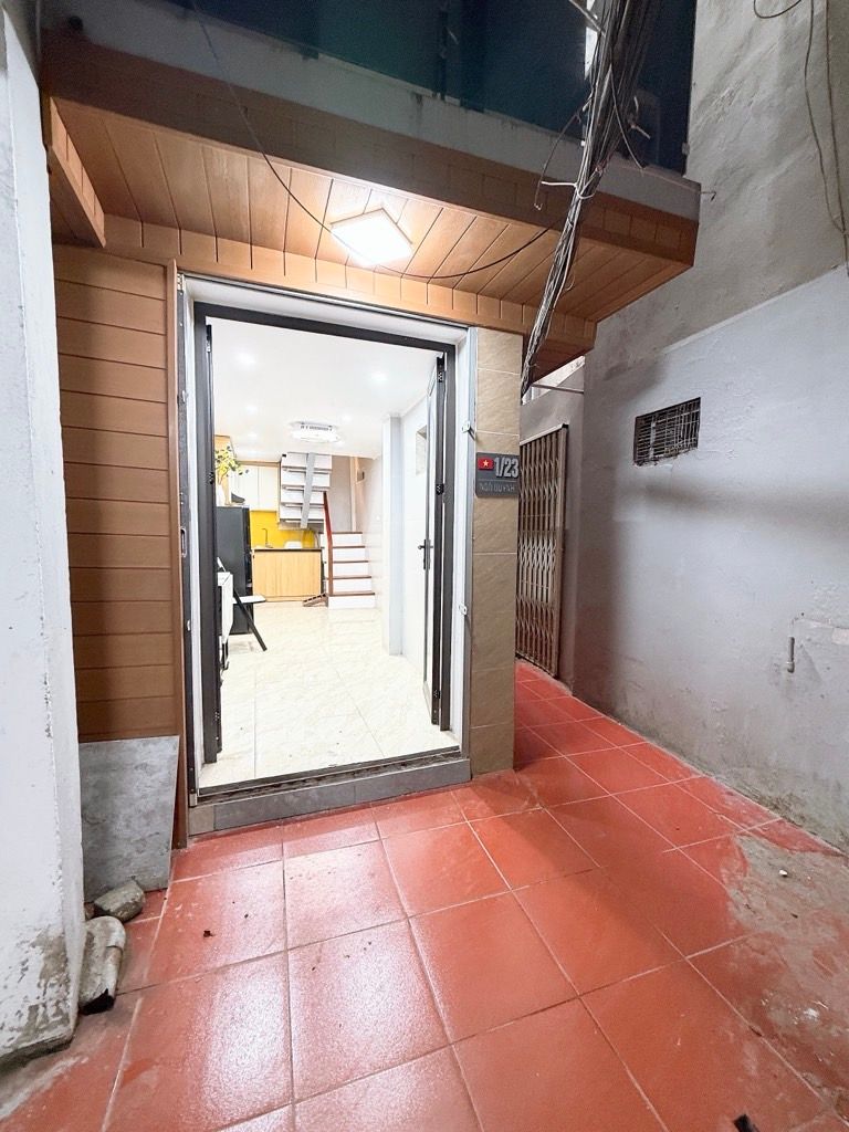 Bán nhà Ngõ Quỳnh - diện tích 14m2 3 tầng - Lô góc 2 mặt thoáng - giá 4,5 tỷ