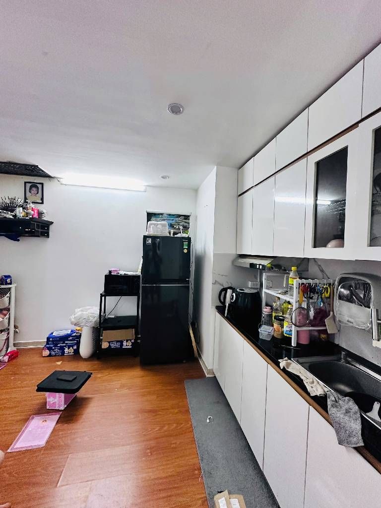 Bán nhà Hoàng Mai - diện tích 35m2 5 tầng - Ô TÔ ĐỖ CỬA QUA NHÀ - giá 1,65 tỷ