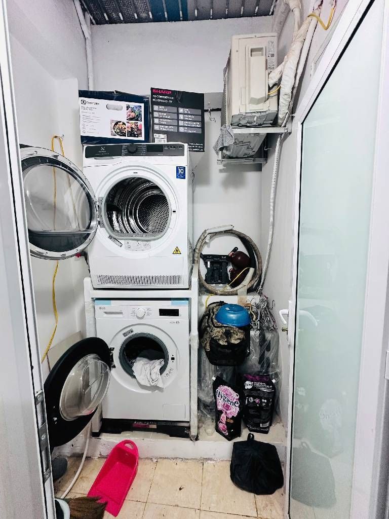 Bán nhà Hoàng Mai - diện tích 35m2 5 tầng - Ô TÔ ĐỖ CỬA QUA NHÀ - giá 1,65 tỷ