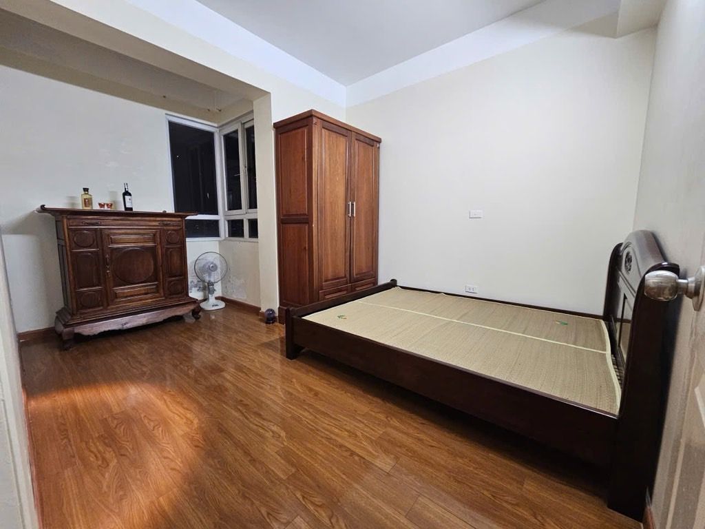 Bán nhà Phạm Ngọc Thạch - diện tích 72.6m2 1 tầng - Nhà giữ gìn cẩn thận, sạch sẽ - giá 7,2 tỷ