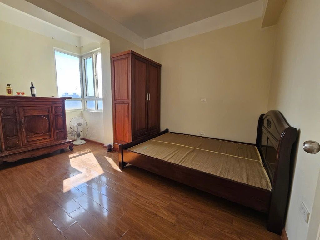 Bán nhà Phạm Ngọc Thạch - diện tích 72.6m2 1 tầng - Nhà giữ gìn cẩn thận, sạch sẽ - giá 7,2 tỷ