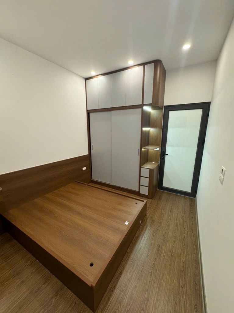 Bán nhà Định Công Hạ - diện tích 38.5m2 2 tầng - Nhà mới đủ nội thất - giá 3,15 tỷ