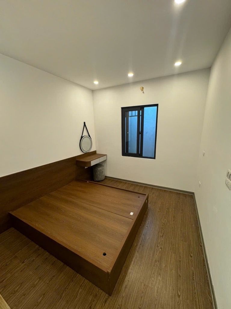 Bán nhà Định Công Hạ - diện tích 38.5m2 2 tầng - Nhà mới đủ nội thất - giá 3,15 tỷ