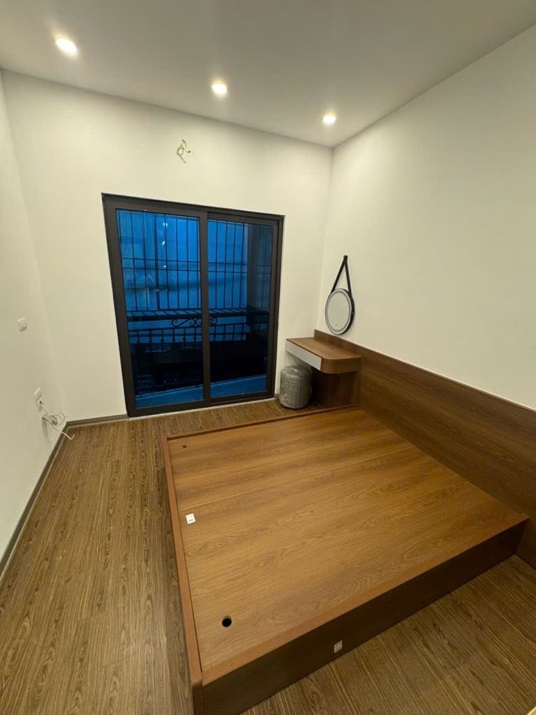 Bán nhà Định Công Hạ - diện tích 38.5m2 2 tầng - Nhà mới đủ nội thất - giá 3,15 tỷ