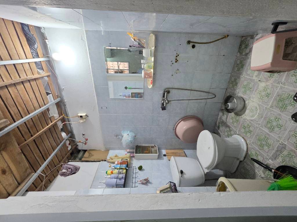 Bán nhà Vũ Hữu - diện tích 38.8m2 1 tầng - Ô tô tránh đỗ - giá 5,9 tỷ