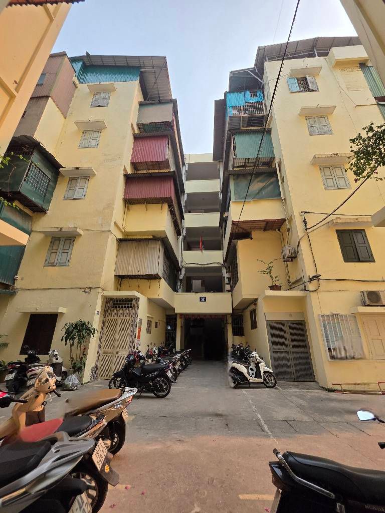 Bán nhà Vũ Hữu - diện tích 38.8m2 1 tầng - Ô tô tránh đỗ - giá 5,9 tỷ