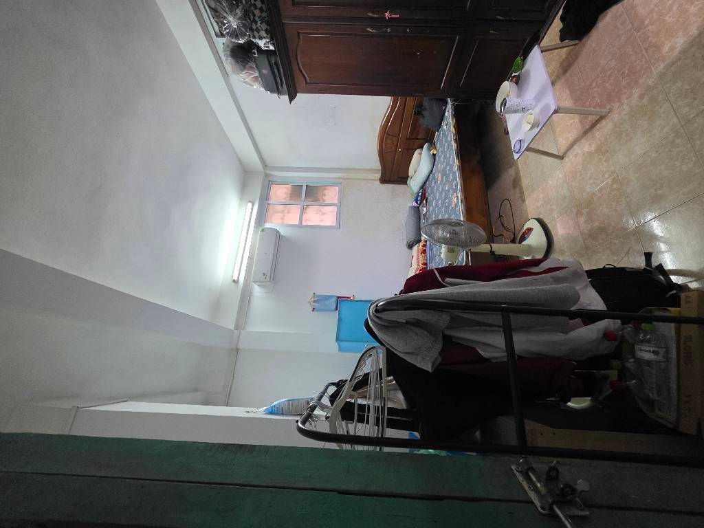 Bán nhà Vũ Hữu - diện tích 38.8m2 1 tầng - Ô tô tránh đỗ - giá 5,9 tỷ