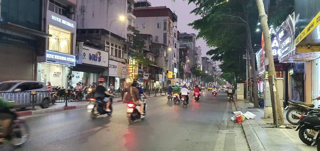 Bán nhà Tôn Đức Thắng - diện tích 45,6m2 6 tầng - SIÊU PHẨM BUILDING THANG MÁY - giá 18,5 tỷ