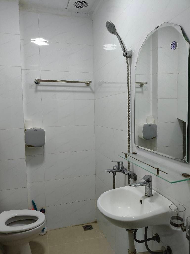 Bán nhà Dương Văn Bé - diện tích 35,8m2 3 tầng - Nhà gần mặt phố, khu vực sầm uất - giá 7,6 tỷ