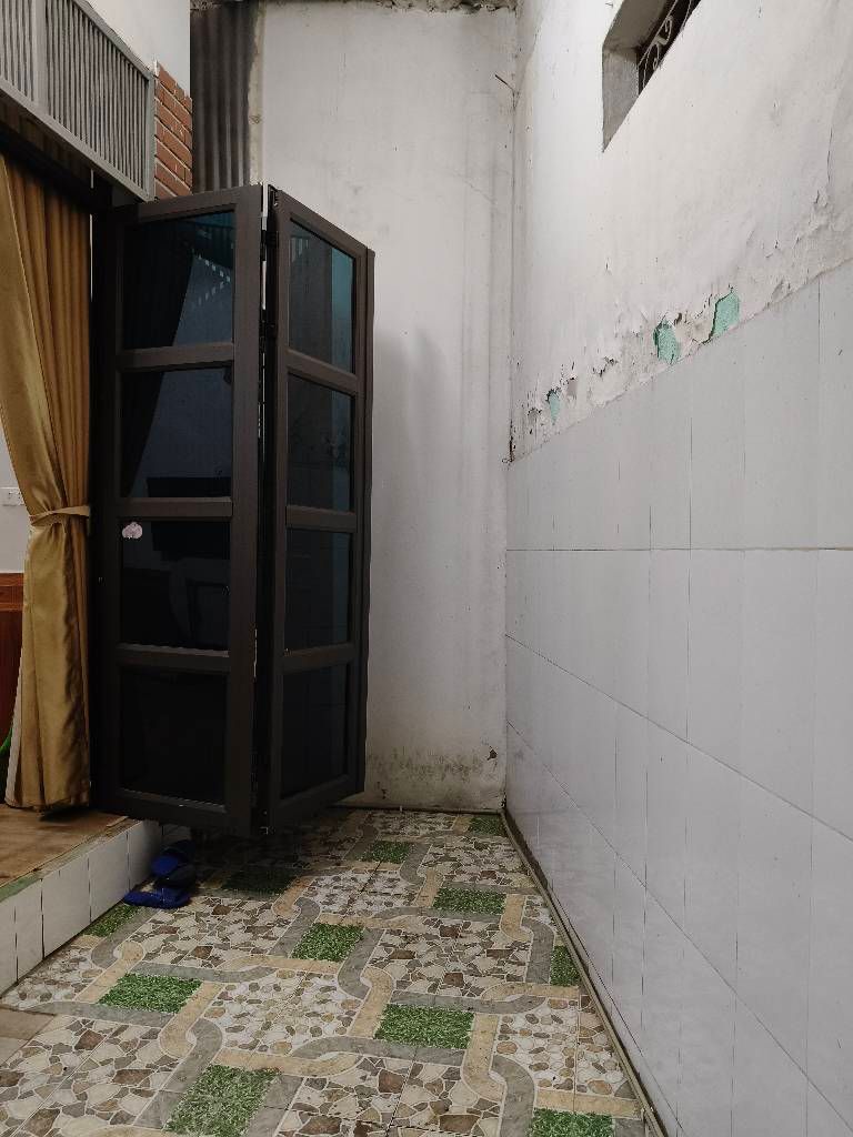 Bán nhà Dương Văn Bé - diện tích 35,8m2 3 tầng - Nhà gần mặt phố, khu vực sầm uất - giá 7,6 tỷ