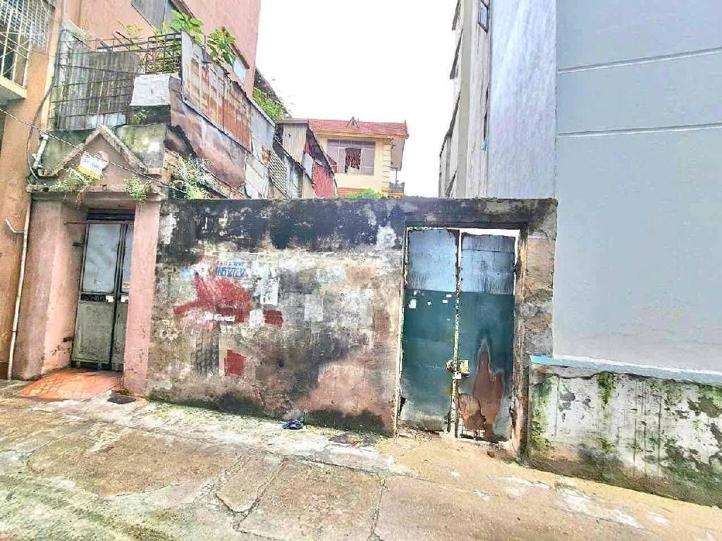 Bán nhà Trương Định - diện tích 81.8m2 1 tầng - Đất vàng xây ở - giá 20 tỷ