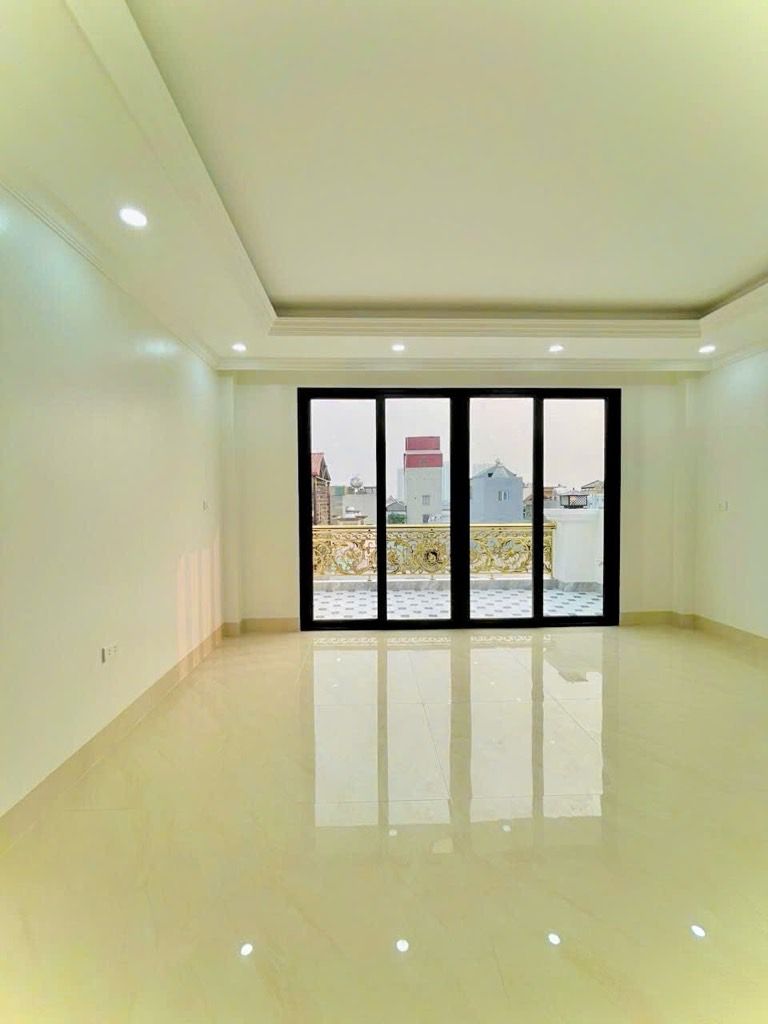 Bán nhà Vĩnh Hưng - diện tích 44m2 6 tầng - Thang máy, xây mới cứng - giá 15 tỷ