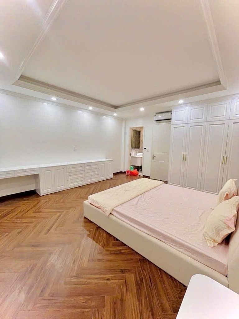 Bán nhà Vĩnh Hưng - diện tích 44m2 6 tầng - Thang máy, xây mới cứng - giá 15 tỷ