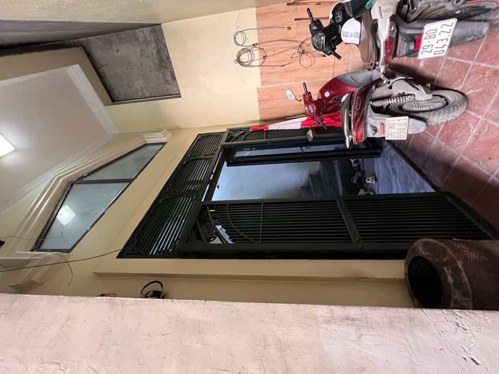 Bán nhà Khương Thượng - diện tích 28m2 5 tầng - ô tô cách 50m - giá 8,1 tỷ