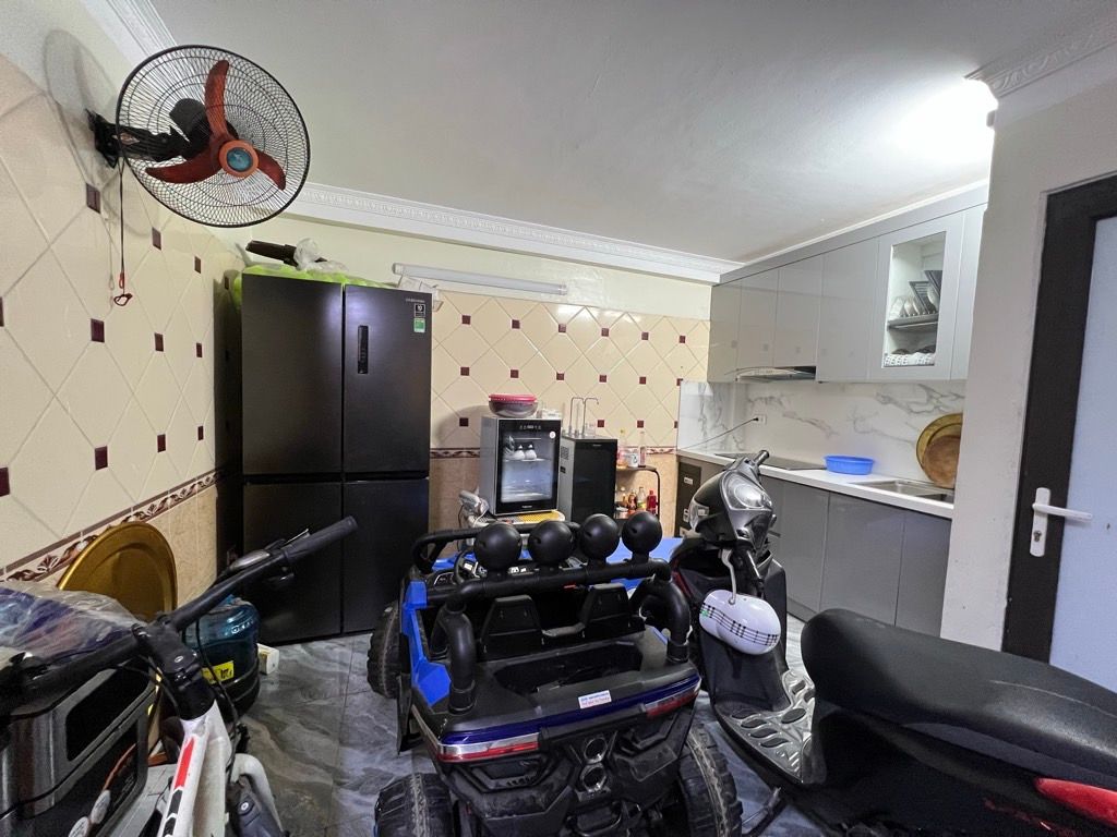 Bán nhà Khương Thượng - diện tích 28m2 5 tầng - ô tô cách 50m - giá 8,1 tỷ