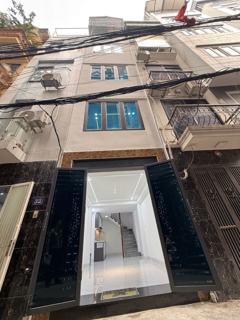 Bán nhà Bùi Xương Trạch - diện tích 22,5m2 5 tầng - ô tô đỗ cửa - giá 7,3 tỷ