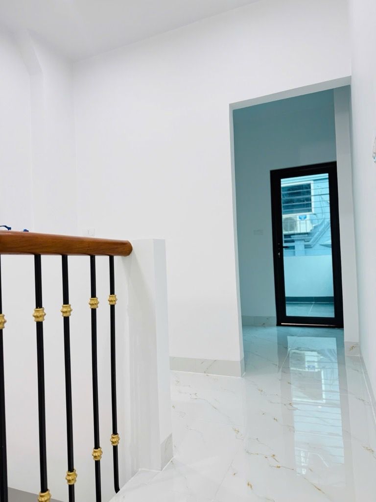 Bán nhà Bùi Xương Trạch - diện tích 22,5m2 5 tầng - ô tô đỗ cửa - giá 7,3 tỷ