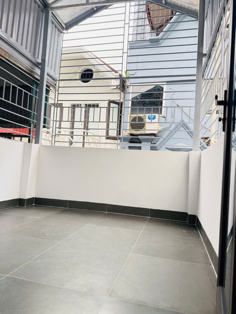 Bán nhà Bùi Xương Trạch - diện tích 22,5m2 5 tầng - ô tô đỗ cửa - giá 7,3 tỷ