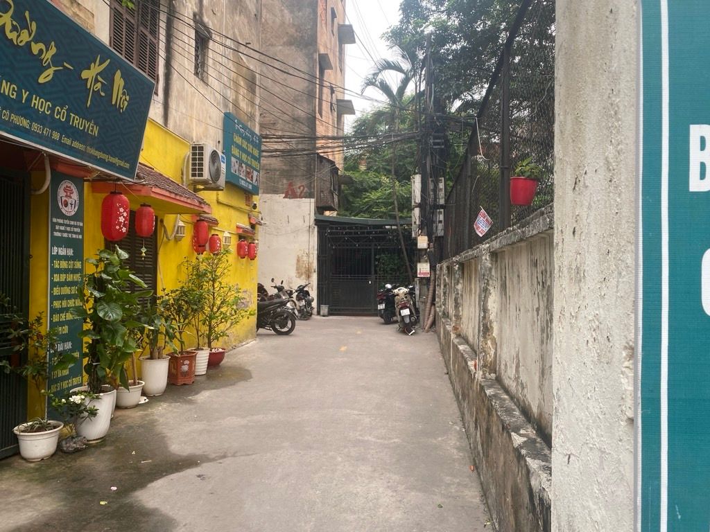 Bán nhà Thanh Nhàn - diện tích 37,3m2 1 tầng - ô tô đỗ cửa - giá 8,4 tỷ