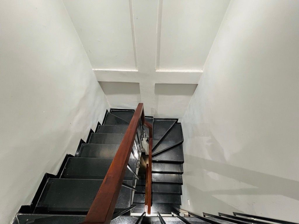 Bán nhà Vũ Thạnh - diện tích 25m2 5 tầng - ô tô đỗ cửa - giá 7,9 tỷ