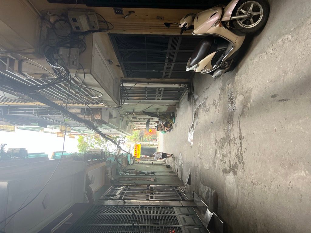 Bán nhà Đặng Xuân Bảng - diện tích 32m2 4 tầng - ô tô chạy quanh nhà - giá 12 tỷ