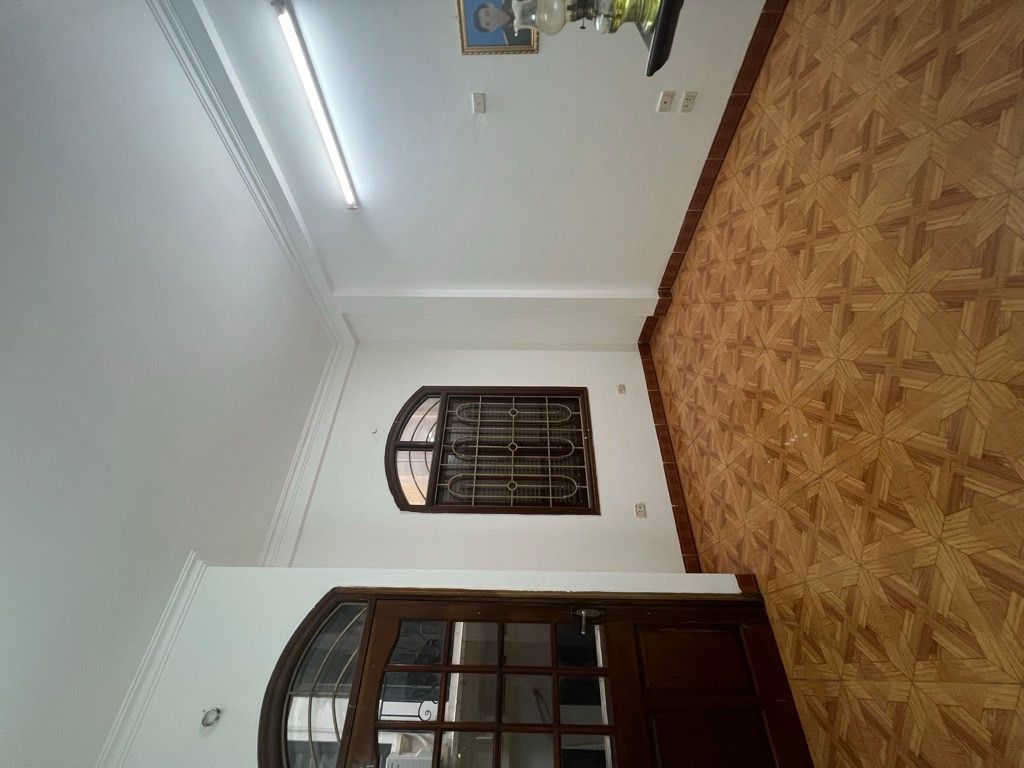 Bán nhà Đặng Xuân Bảng - diện tích 32m2 4 tầng - ô tô chạy quanh nhà - giá 12 tỷ