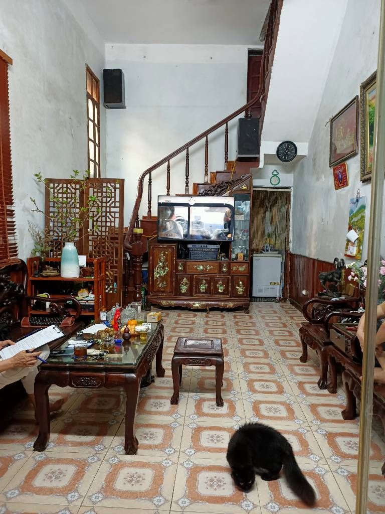 Bán nhà Vũ Trọng Phụng - diện tích 74.5m2 2 tầng - Nhà lô góc, ô tô tránh - giá 14,5 tỷ