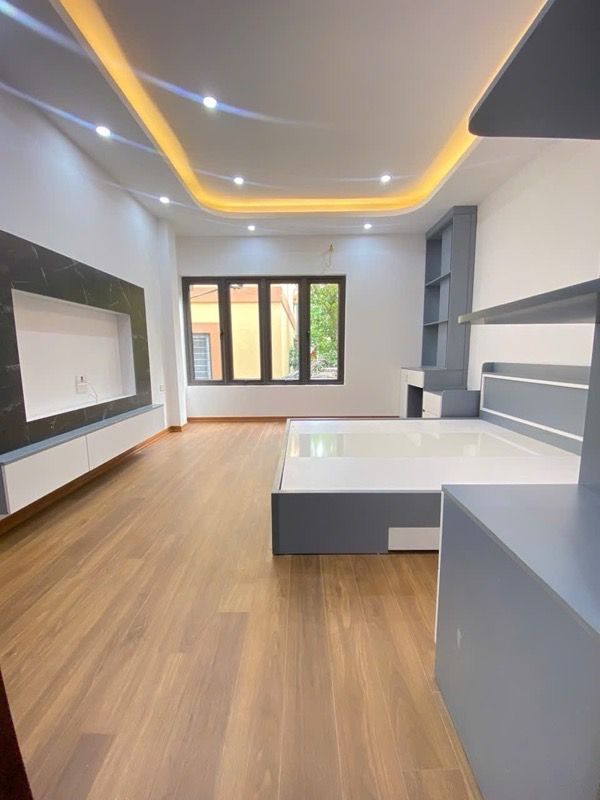 Bán nhà Khương Đình - diện tích 32m2 6 tầng - Lô góc, thang máy - giá 8,9 tỷ