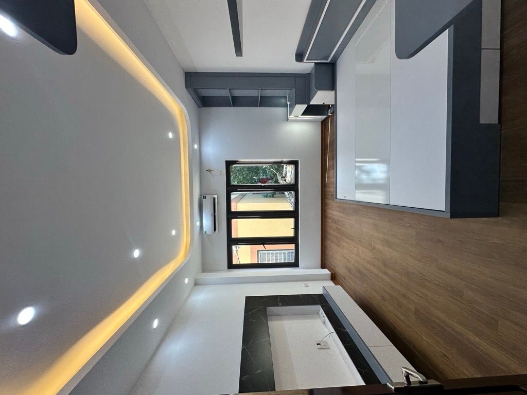 Bán nhà Khương Đình - diện tích 32m2 6 tầng - Lô góc, thang máy - giá 8,9 tỷ