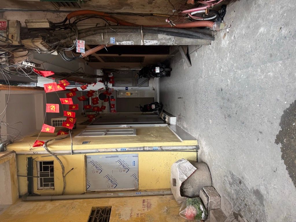 Bán nhà Tôn Thất Tùng - diện tích 26m2 4 tầng - Nhà cực đẹp - giá 8,9 tỷ