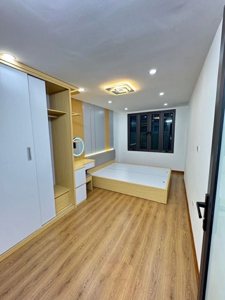 Bán nhà Tôn Thất Tùng - diện tích 26m2 4 tầng - Nhà cực đẹp - giá 8,9 tỷ