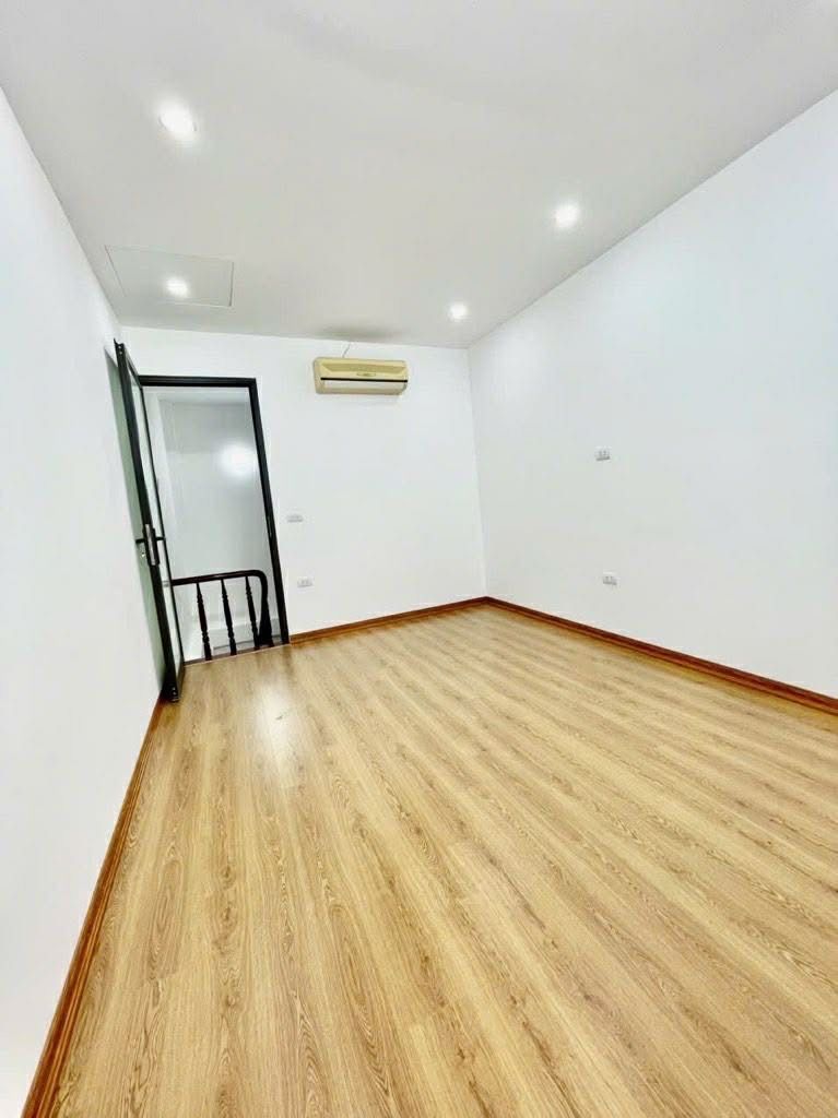 Bán nhà Tôn Thất Tùng - diện tích 26m2 4 tầng - Nhà cực đẹp - giá 8,9 tỷ